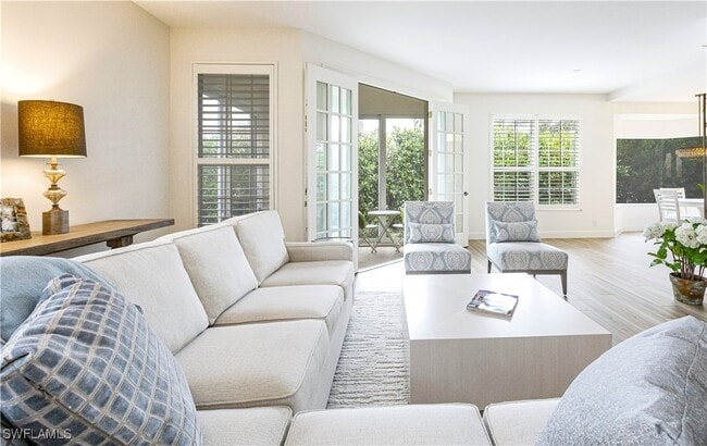 Building Photo - 233 Colonade Cir