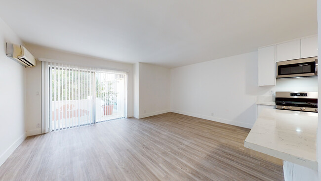 Building Photo - 400 N Los Robles Ave