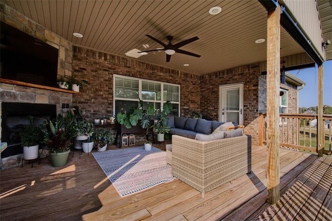 Building Photo - 10125 Raindrop Ln