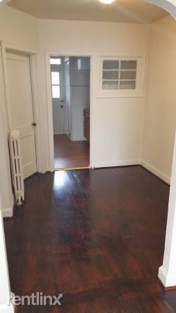 Building Photo - 2714 26th St NE