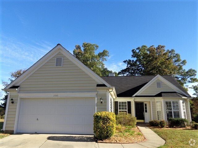 Building Photo - 2581 Governors Pointe Ct NE
