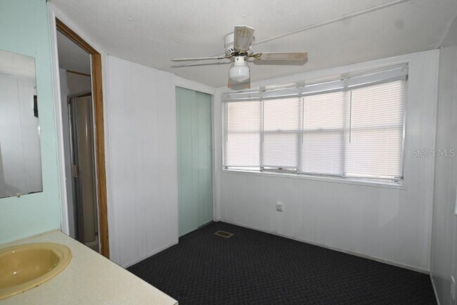 Foto del edificio - 34898 Fraser St