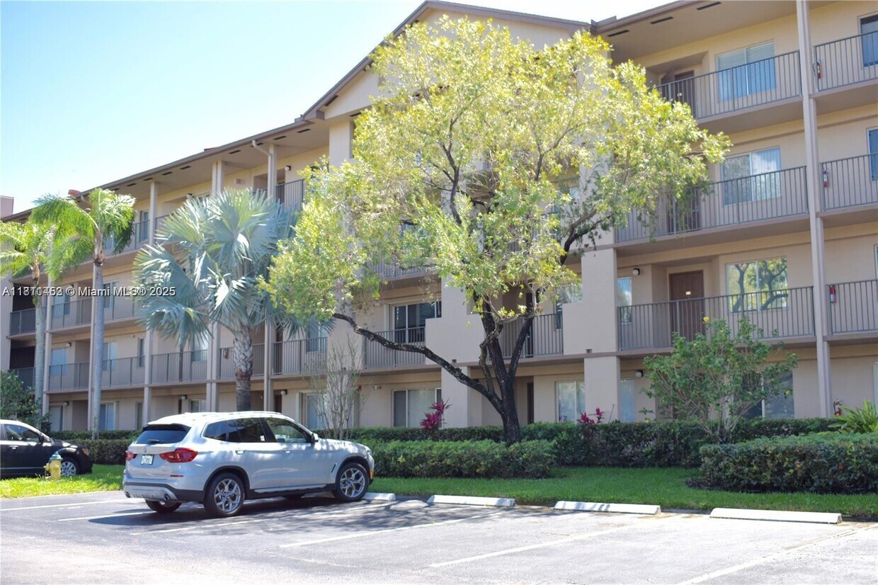 Foto principal - 12650 SW 15th St