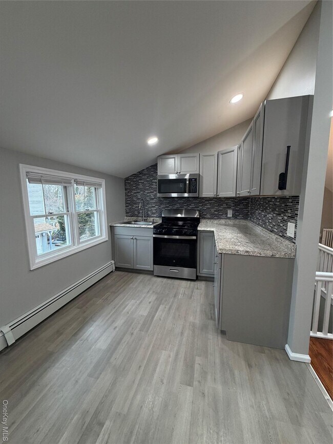 Building Photo - 7 S Atlantic St