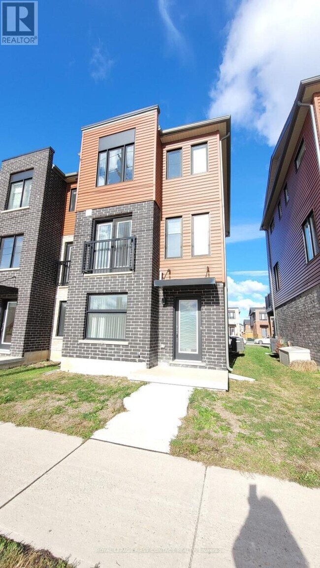 Building Photo - 31 Fairlane Ave