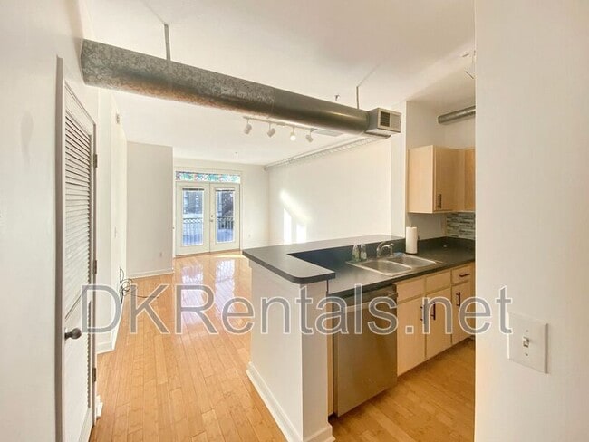Photo - 800 Peachtree St NE House