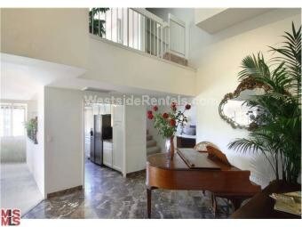 Foto principal - 1601 N Fuller Ave