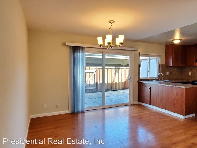 Building Photo - 4 br, 2.5 bath House - 5531 Don Octavio Ct