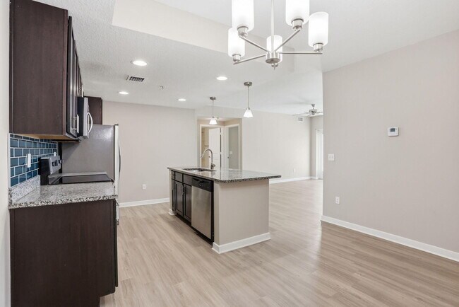 Building Photo - 3611 High Ridge Rd