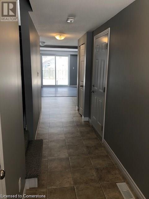 Building Photo - 110 Woodpoppy Ct