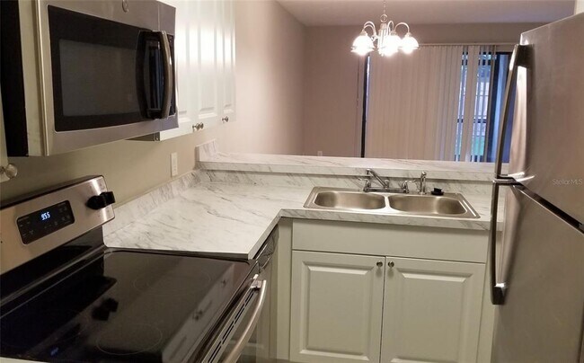 Foto del edificio - 2635 SW 35th Pl