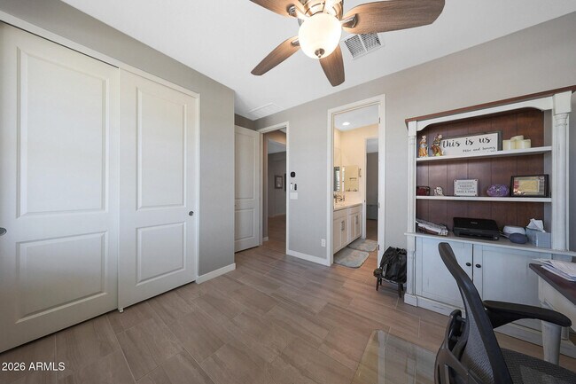 Foto del edificio - 5121 N 181st Dr