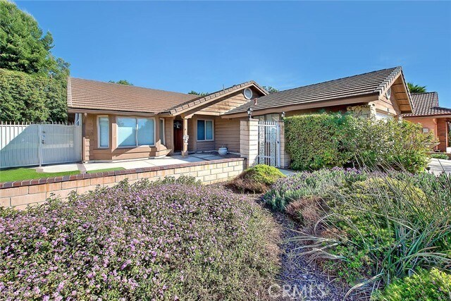 Building Photo - 22 Gunsmoke Ave