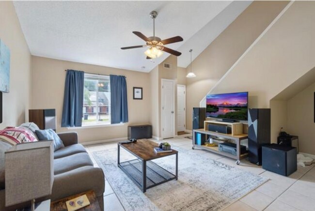 Building Photo - 2458 Emerald Ridge Loop