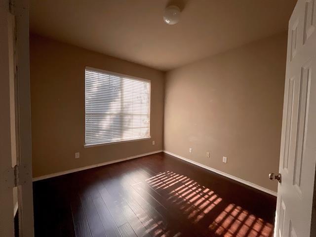 Foto del edificio - 3102 Red Oak Dr