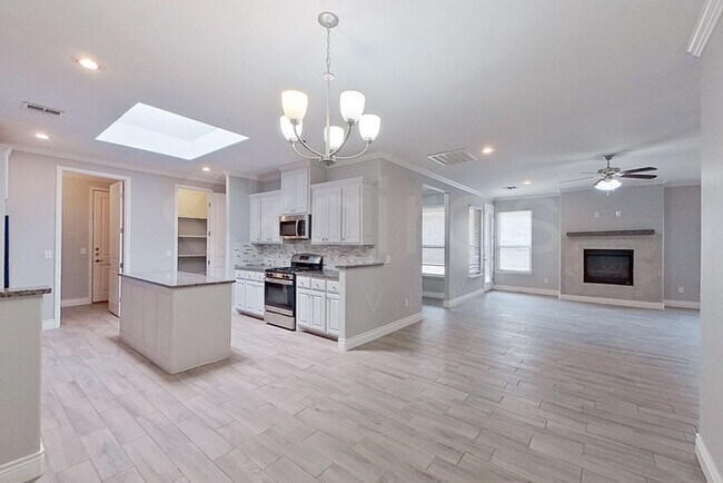Foto del edificio - 7410 Nick St