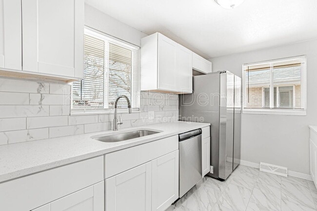 Foto del edificio - 3365 Poplar St