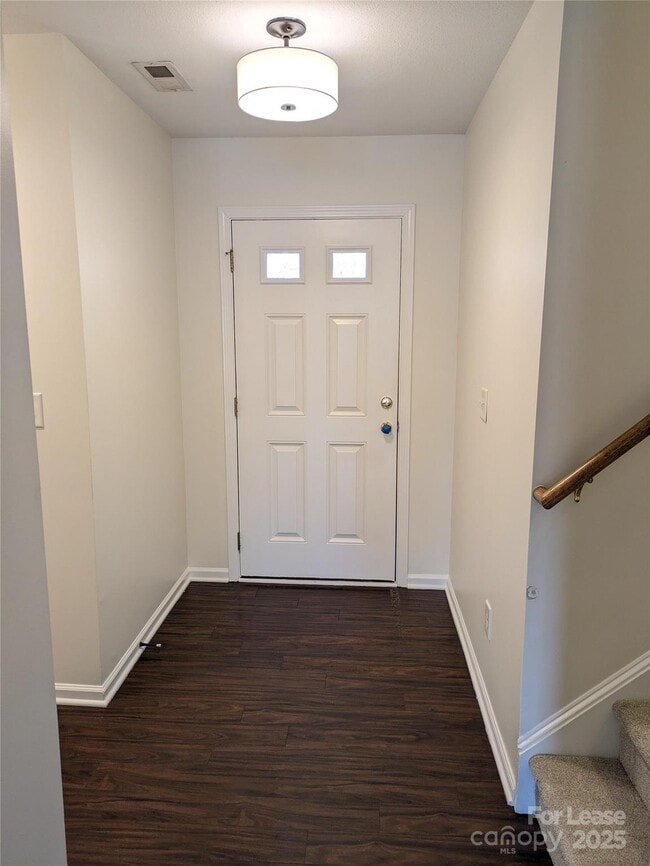 Building Photo - 134 Nevis Ln