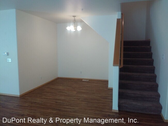 Building Photo - 3 br, 2.5 bath House - 2636 Erwin Avenue