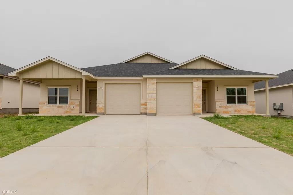 437 County Rd 306, Jarrell, TX 76537 House Rental in Jarrell, TX