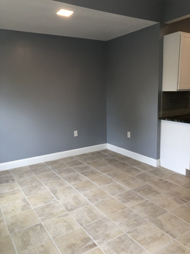 Foto del edificio - 3413 Callaway Ave