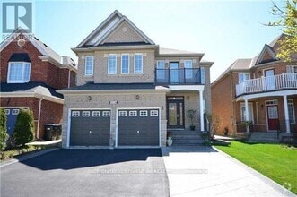 Building Photo - 3036 Hawktail Crescent