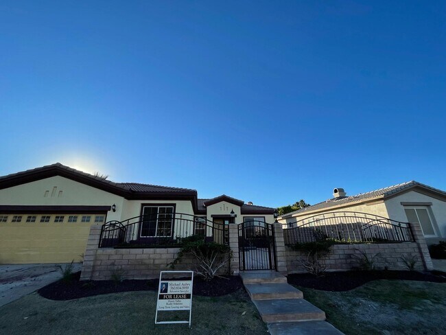 Foto del edificio - 30609 Sterling Rd