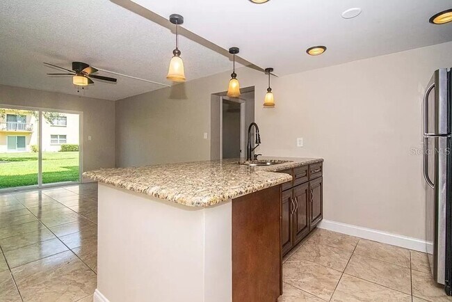 Building Photo - Charming 2 Bed, 2 Bath Tampa Rental with C...