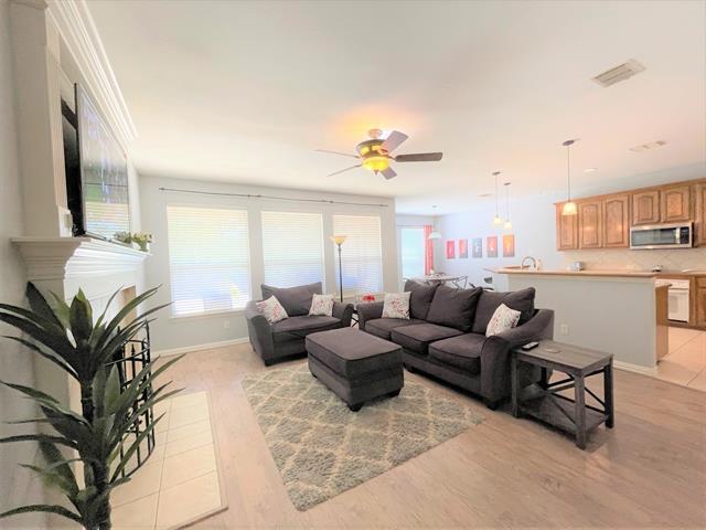 Building Photo - 1121 Mason St