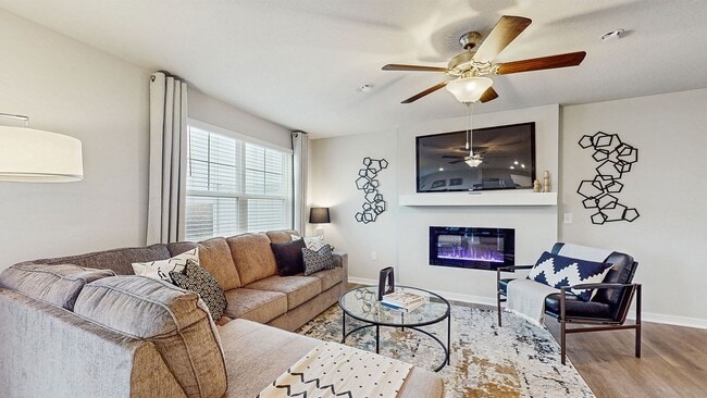 Building Photo - Brixin Townhomes at Sunset Meadows
