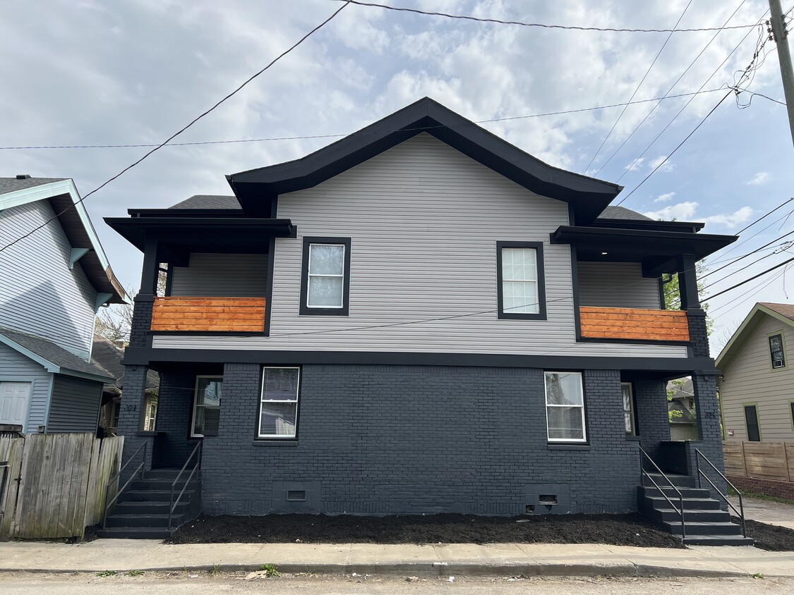 Primary Photo - 321 E 31st St
