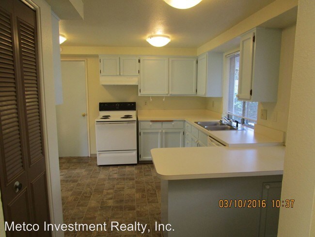 Building Photo - 3 br, 1 bath House - 6509 E Street