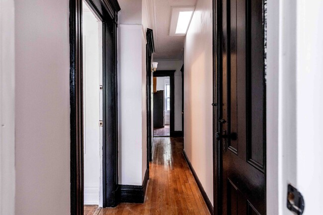 Building Photo - 590 Jefferson Ave