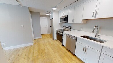 Building Photo - 89 Woodrow Ave