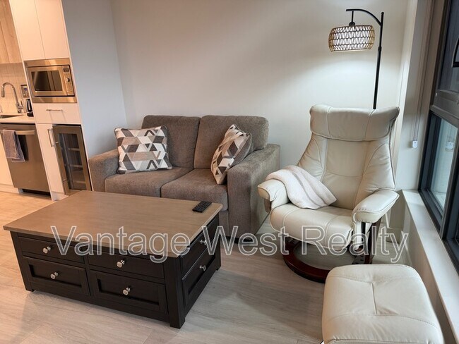 Photo du bâtiment - 3699-3699 Capozzi Rd