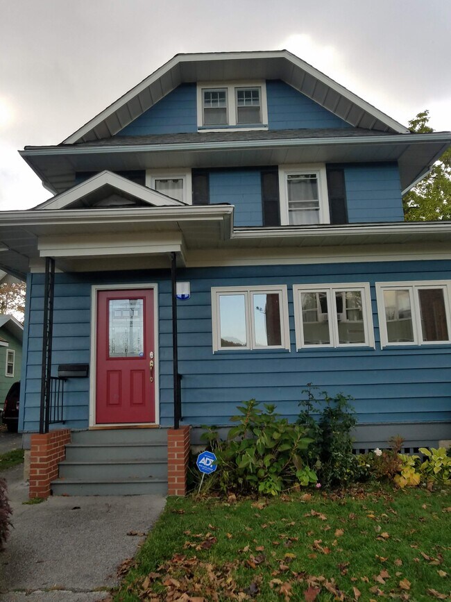 Building Photo - 171 Floverton St