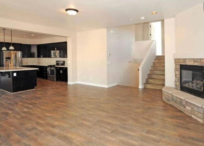 Foto del edificio - 900 E Sterling Ln