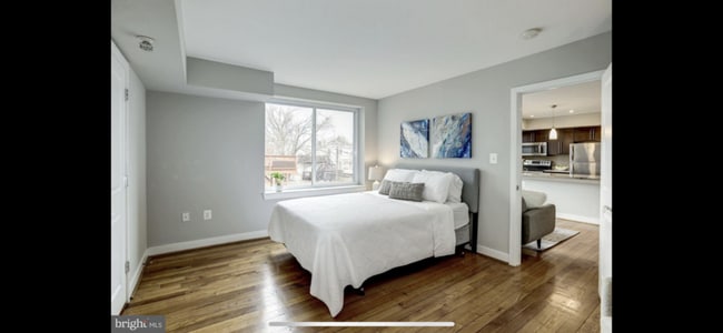 Building Photo - 420 16th St SE