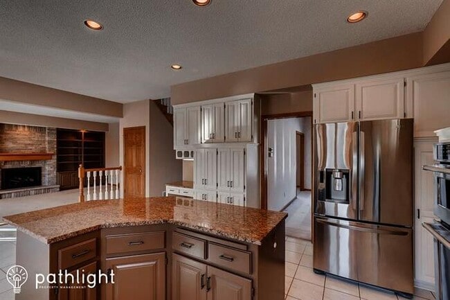 Building Photo - 10359 Canadians Landing, Eden Prairie, MN,...