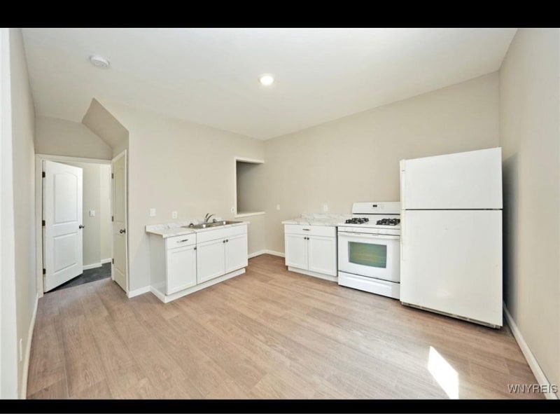 Foto principal - 275 Genesee St