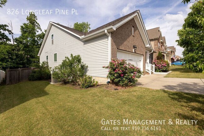 Foto del edificio - 826 Longleaf Pine Pl