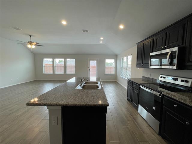 Foto del edificio - 5817 Brookville Dr