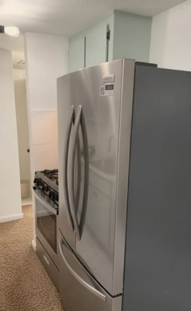 Foto del edificio - Great 2 story 3bd/1.5 bath townhome