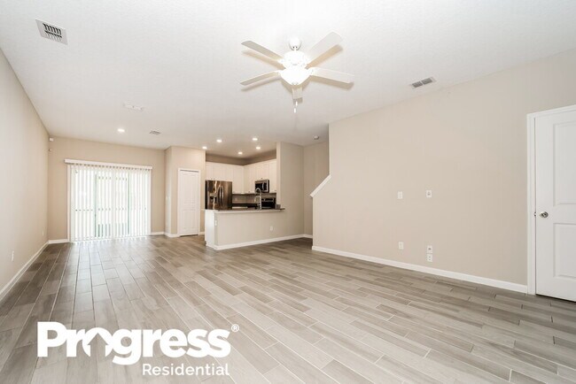 Building Photo - 1327 Grassland Ave