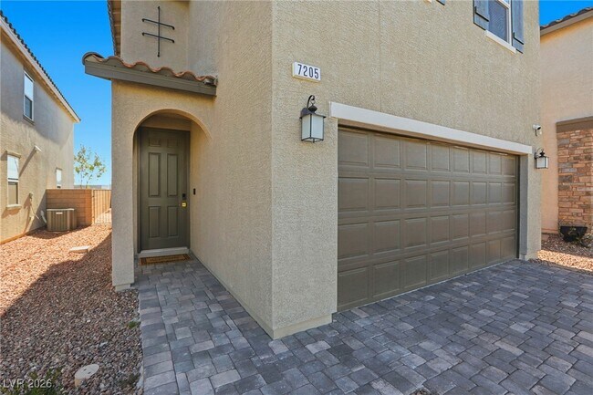 Foto del edificio - 7205 Copper Grove Ave