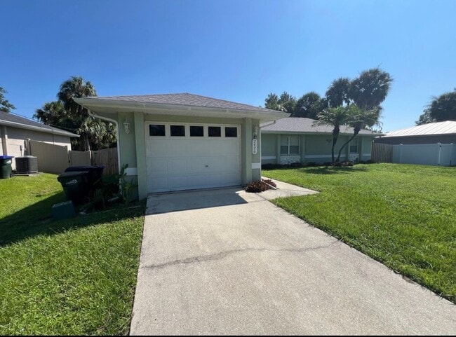 Building Photo - 2426 Seagull Ln