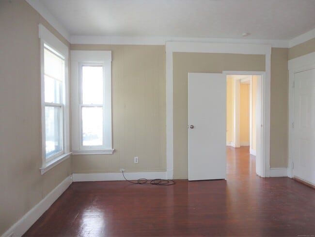 Foto del edificio - 985 Whalley Ave