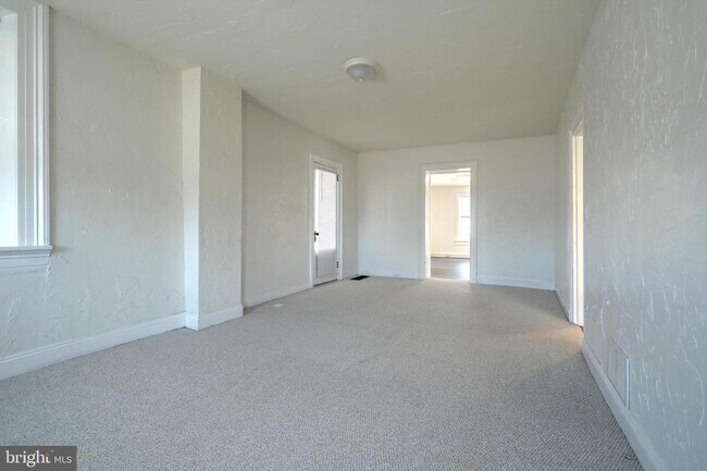 Building Photo - 1653 PA-194