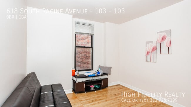 Building Photo - 618 S Racine Ave