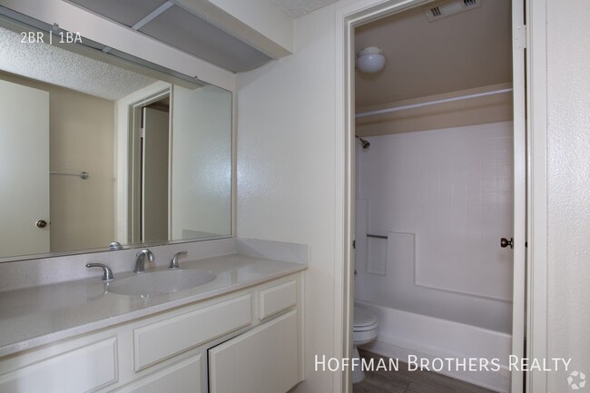 Foto del edificio - 141 N Ridgeway St